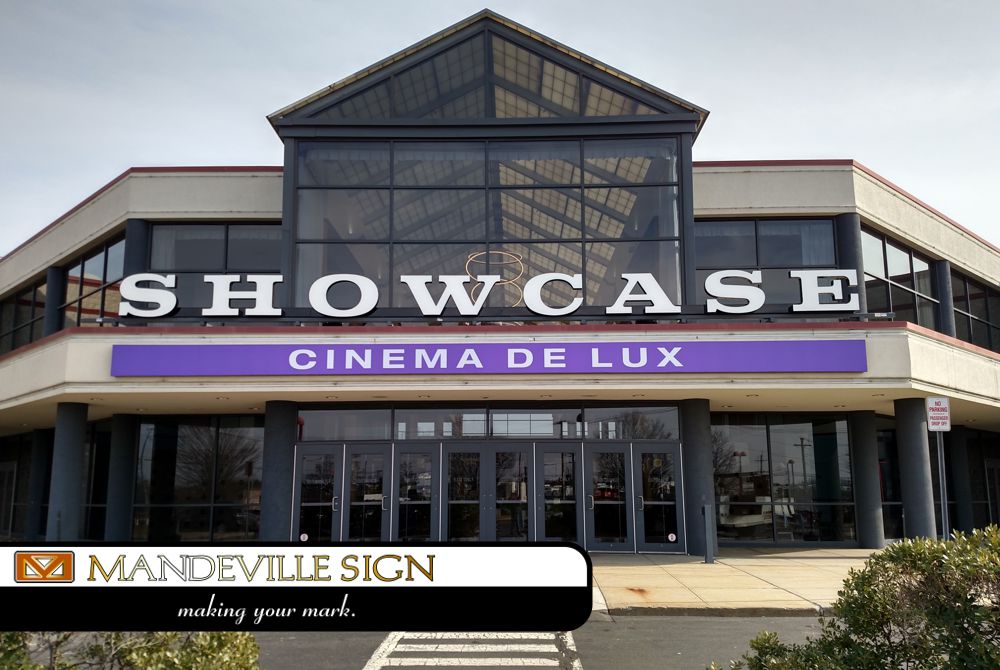 Showcase Cinema - Farmingdale NY